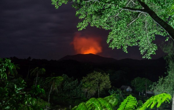 vanuatu-tanna-tree-house-volcano-06195